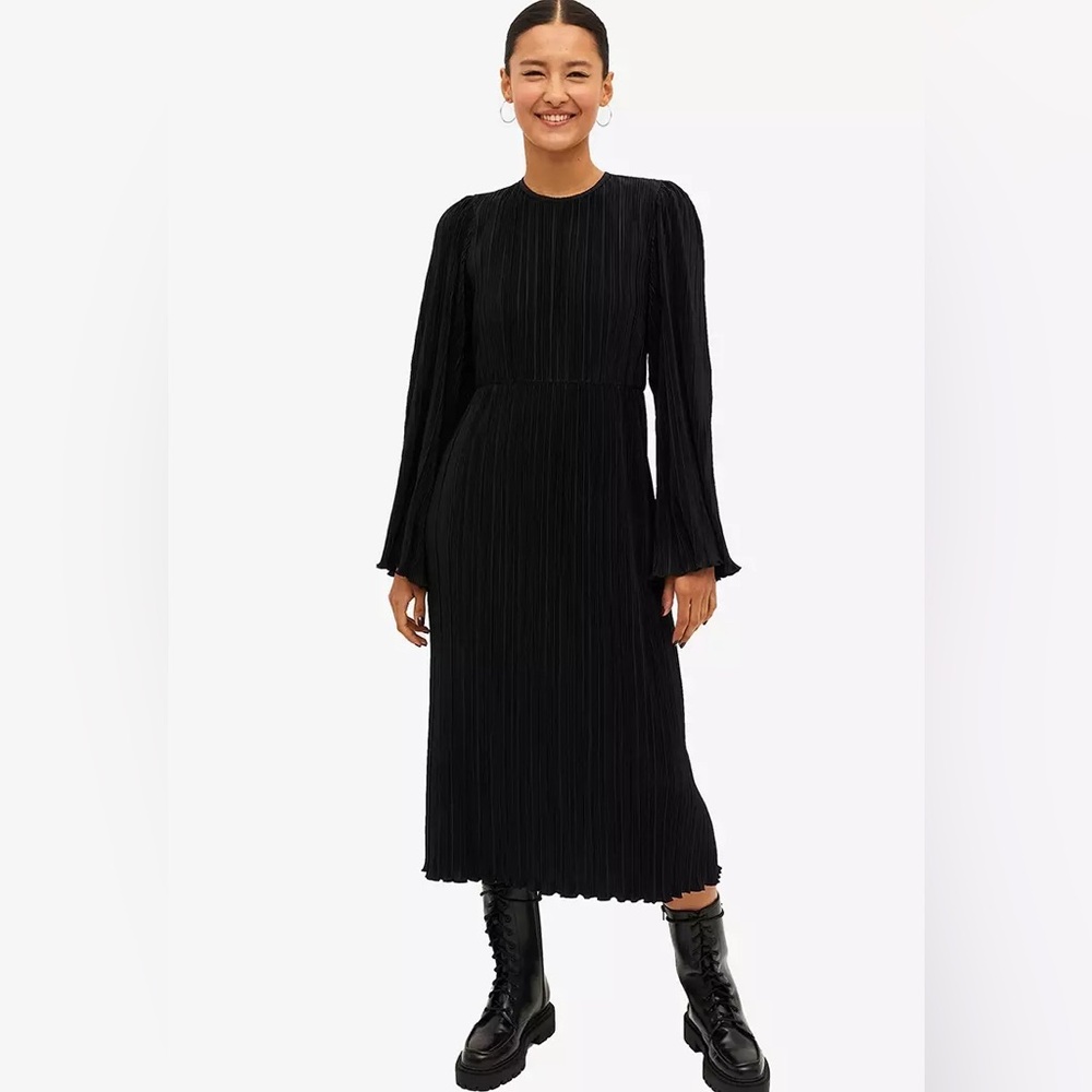 ASOS Monki long sleeve smock midi dress in black Size Medium